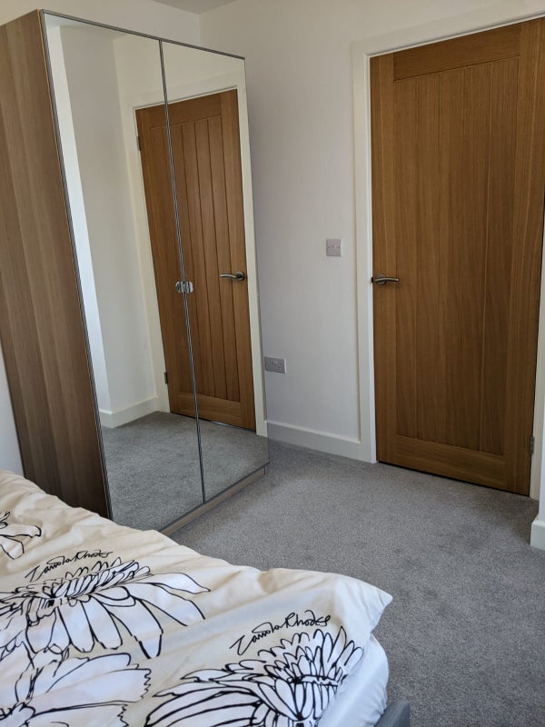 Room Courtfield Grove in Bristol