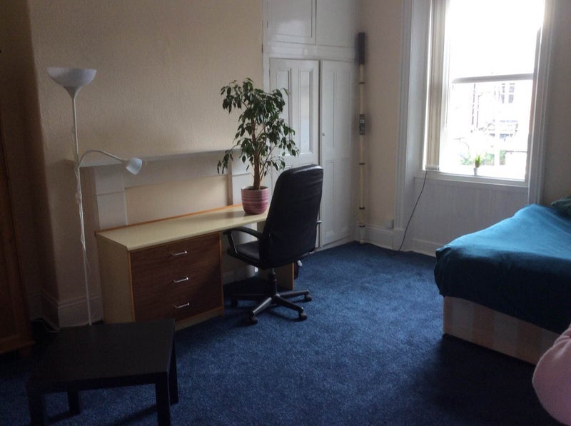 Room Queens Road in Newcastle upon Tyne