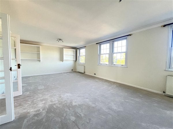 Flat Home Park Walk in Greater London