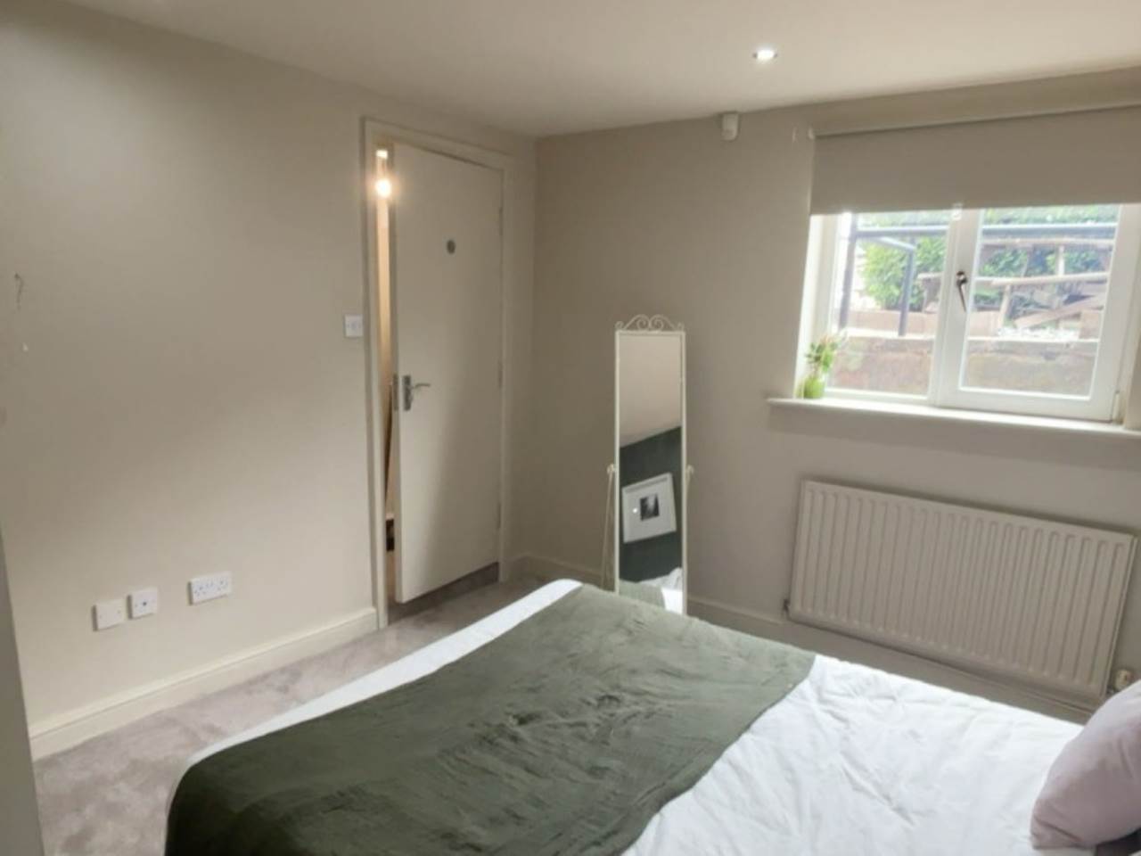 Room Haddon Avenue in Leeds