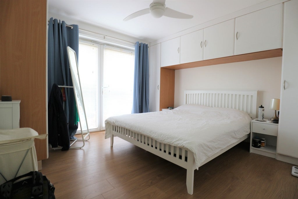 Flat The Strand in Roedean