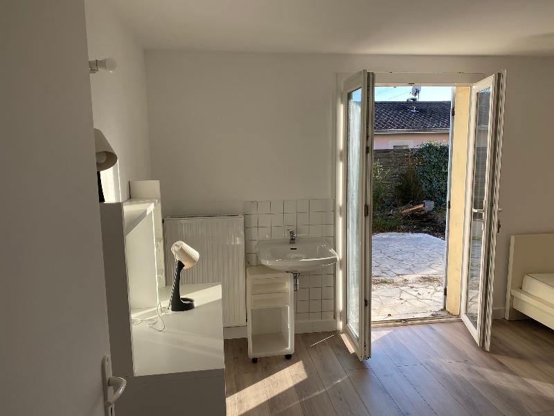 Chambre Rue des Treilles à Libourne