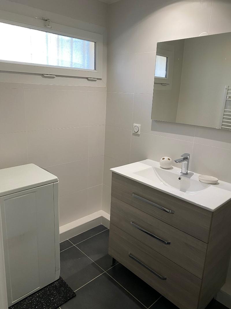 Room Rue des Treilles in Libourne