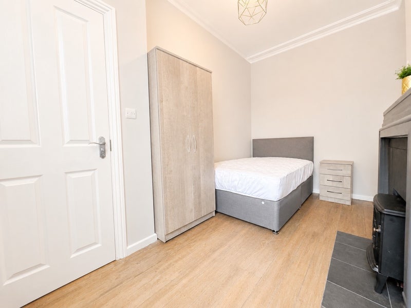 Room Colwick Road in Nottingham