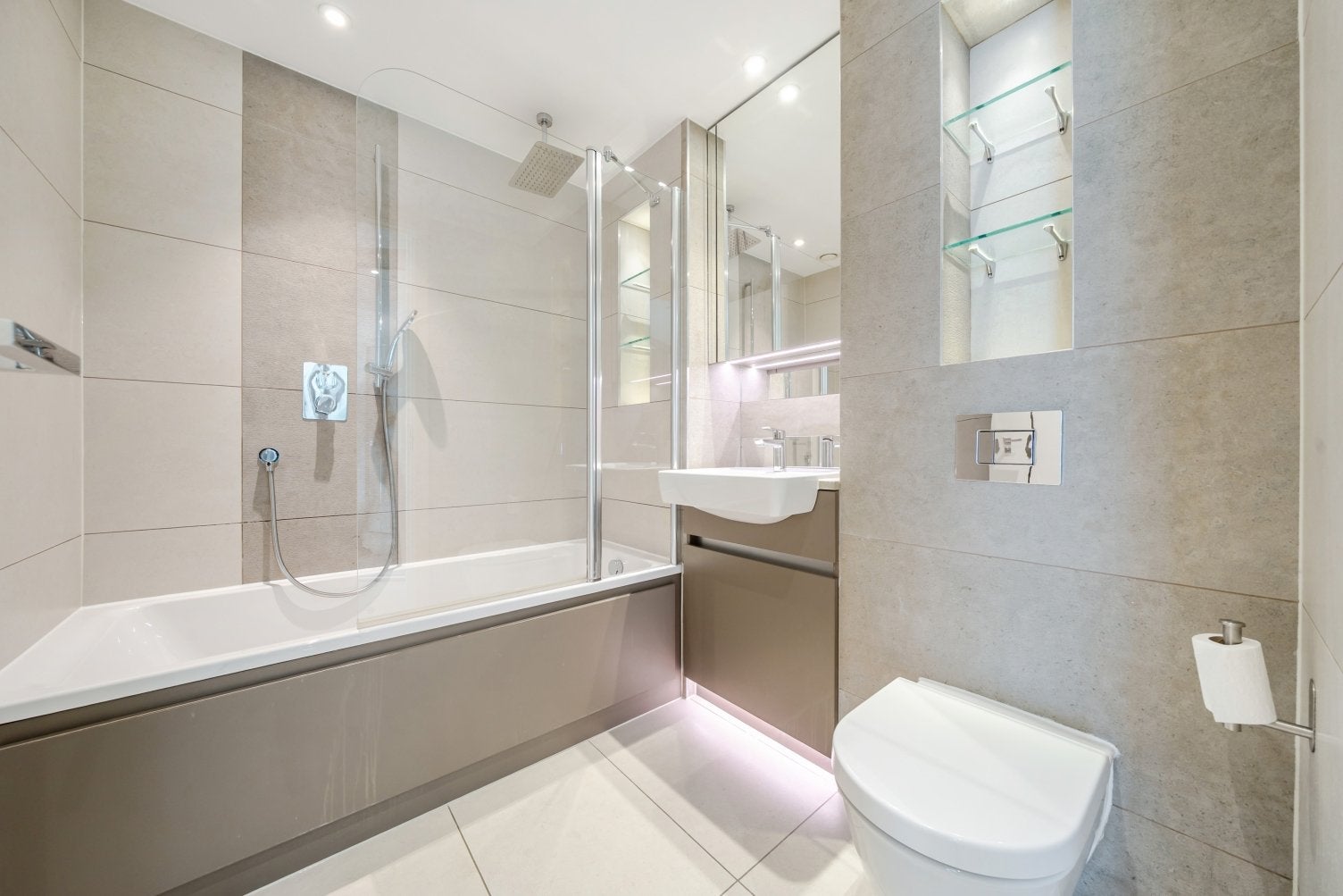 Flat Duke of Wellington Avenue in Greater London