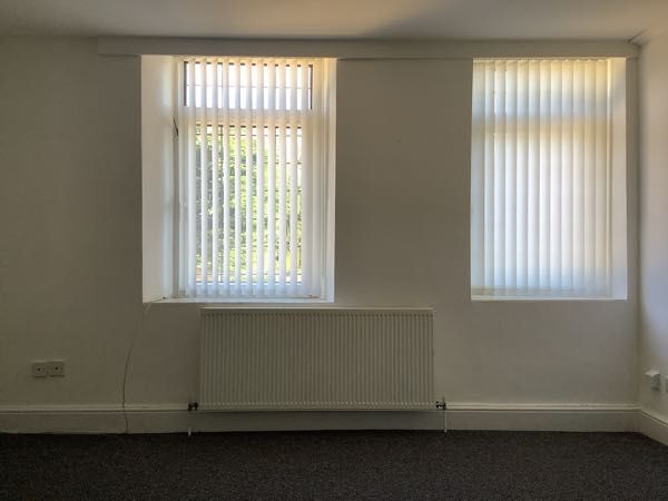 Flat Prince Edward Crescent in Ebbw Vale