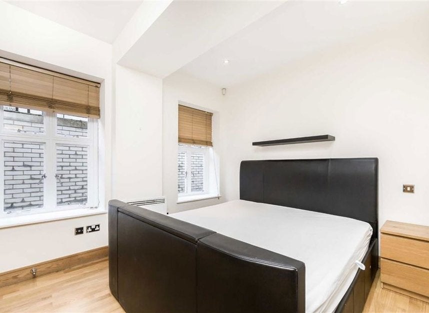 Flat Marylebone Road in City of Westminster