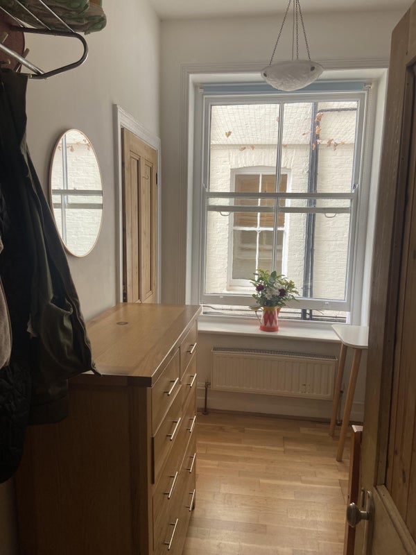 Flat Grantully Road in City of Westminster