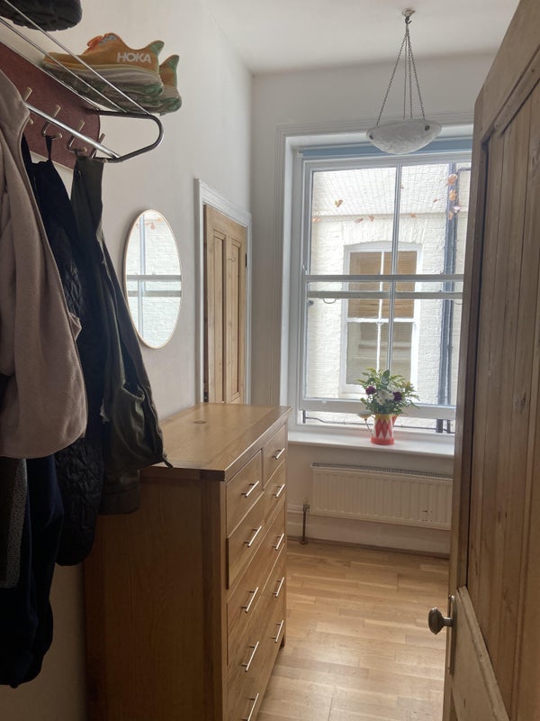 Flat Grantully Road in City of Westminster