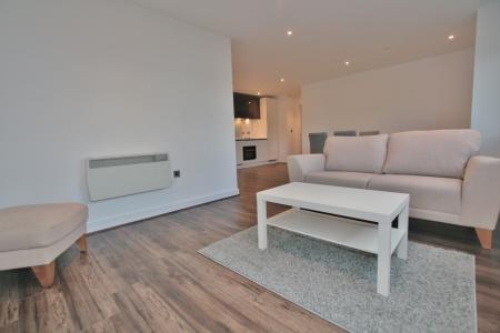 Flat Wesley Walk in Basingstoke and Deane