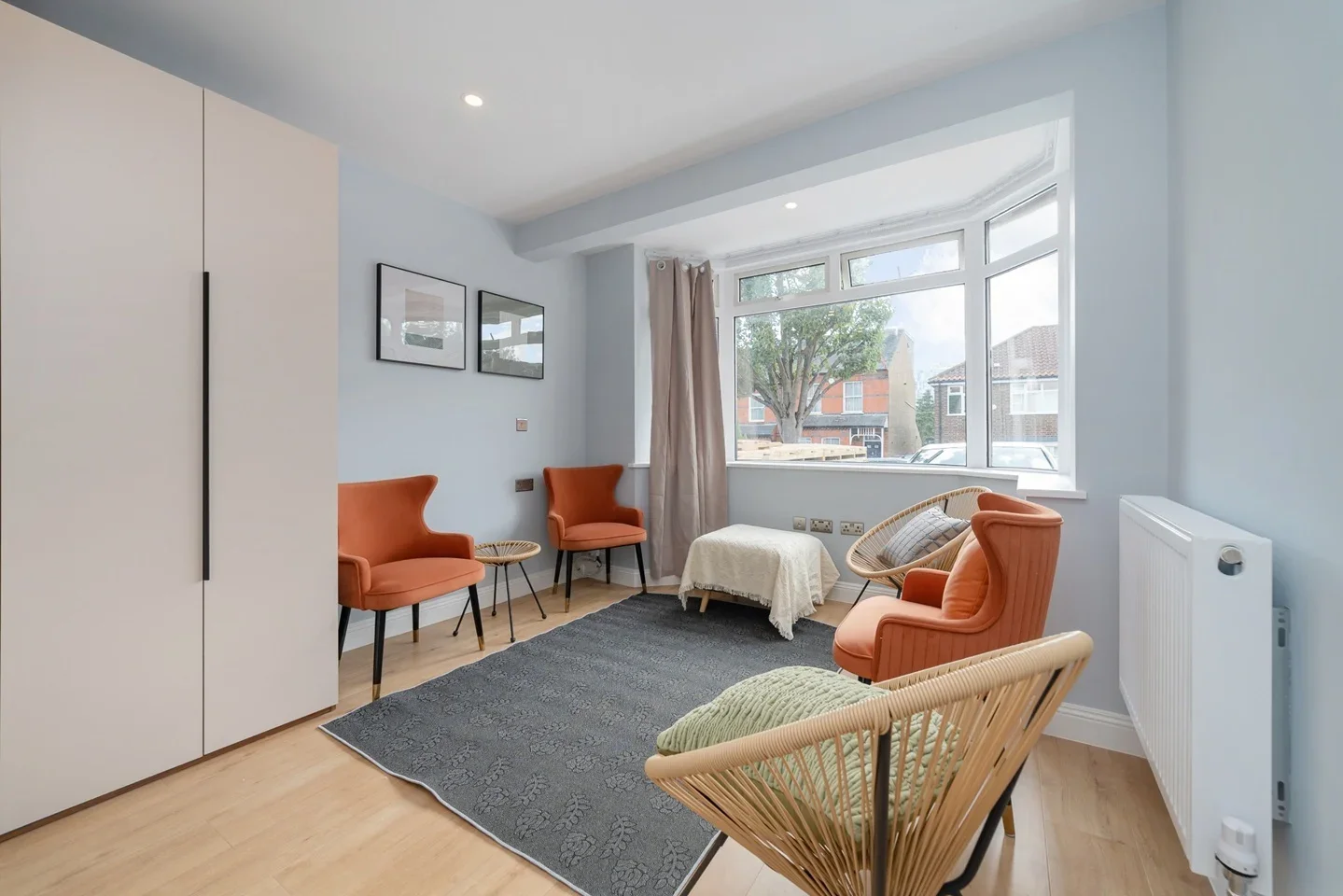 Room Coombe Walk in Greater London