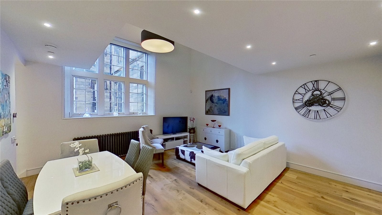 Flat Donaldson Drive in City of Edinburgh