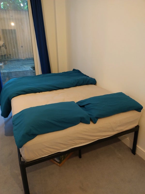 Room Track Street in Greater London