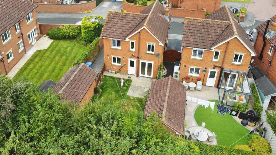 House Jervis Court in Sutton Upon Derwent