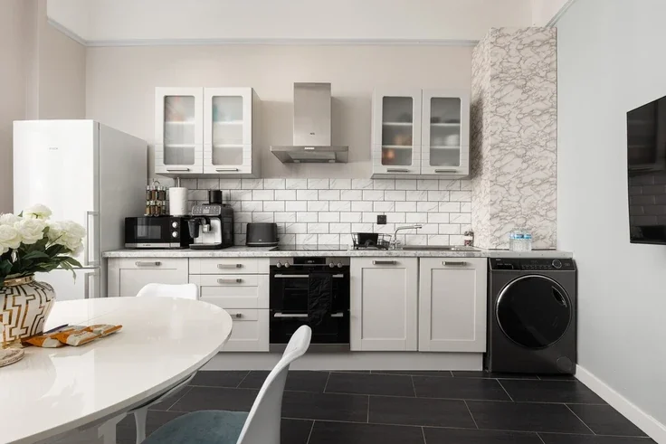 Flat Kempsford Gardens in Greater London