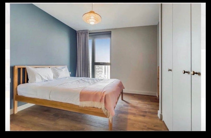 Room Atlantic Crescent in Greater London