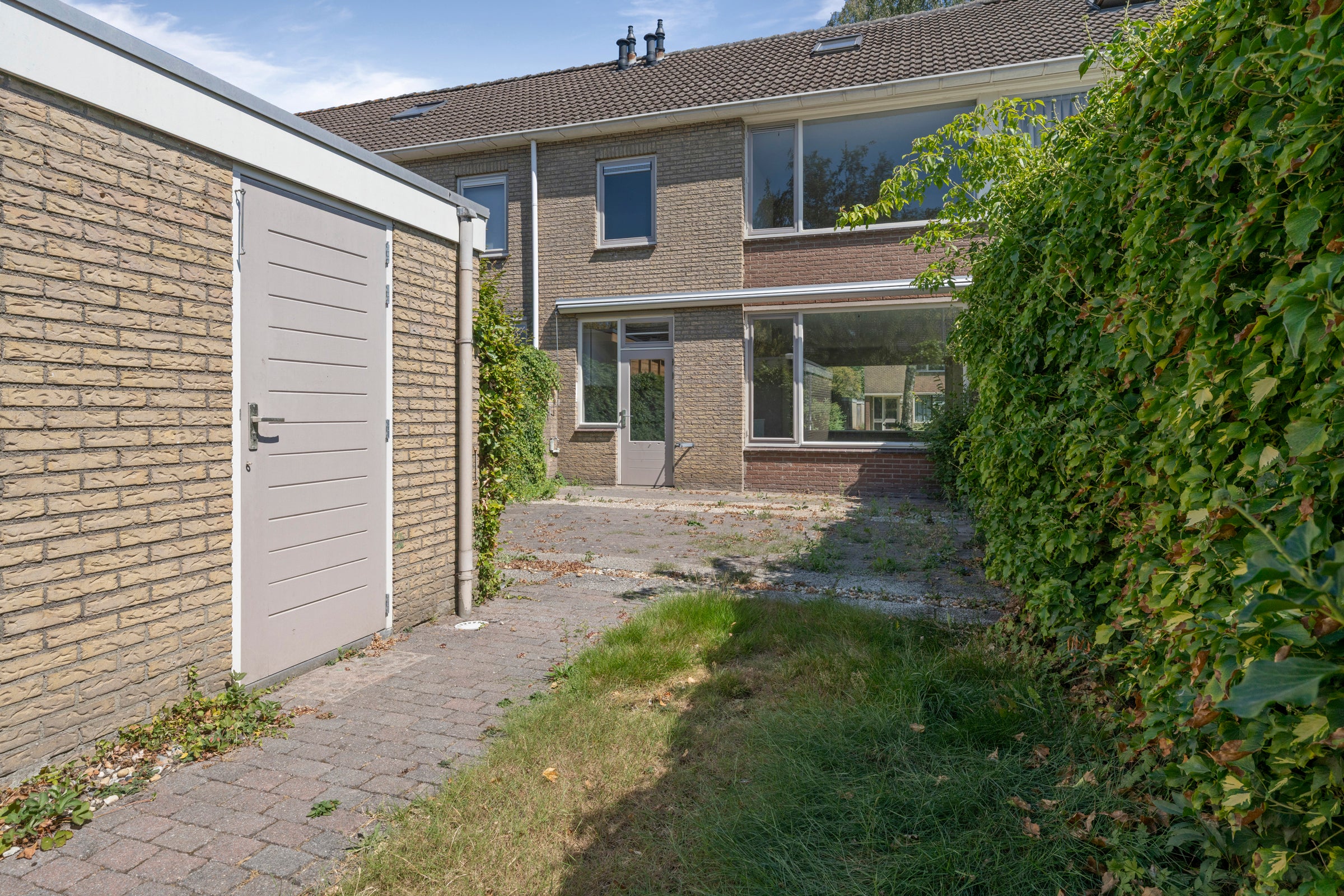 Tussenwoning te koop: Markenland 29, Etten-Leur