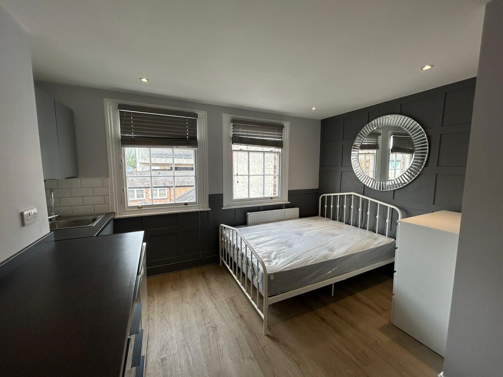 Room Warwick Street in Royal Leamington Spa