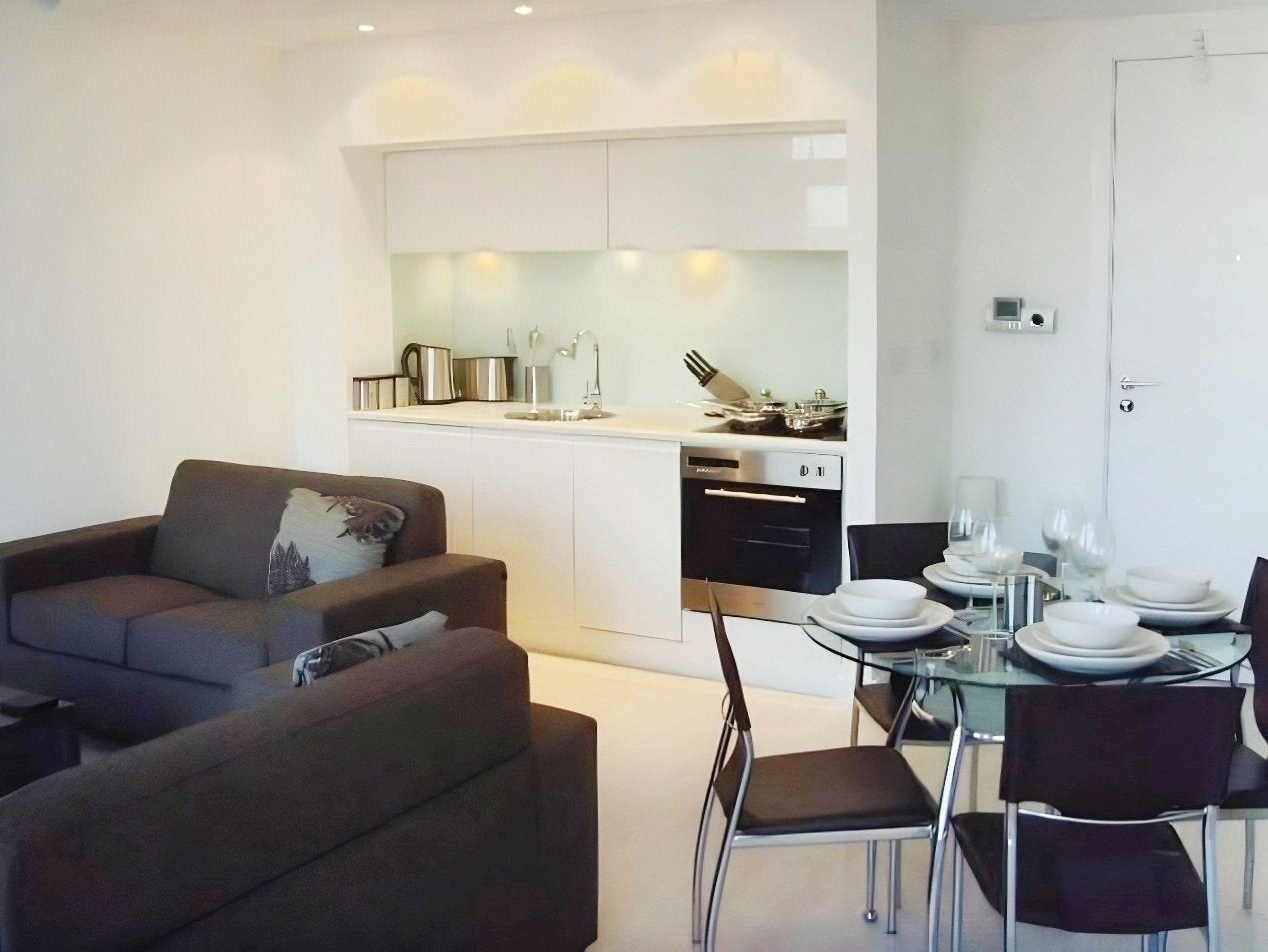 Flat Ingram Street in Leeds