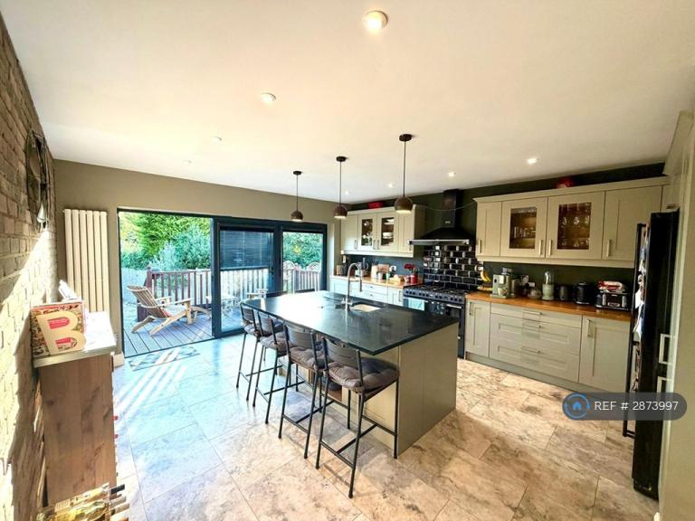House Roundwood View in Reigate and Banstead