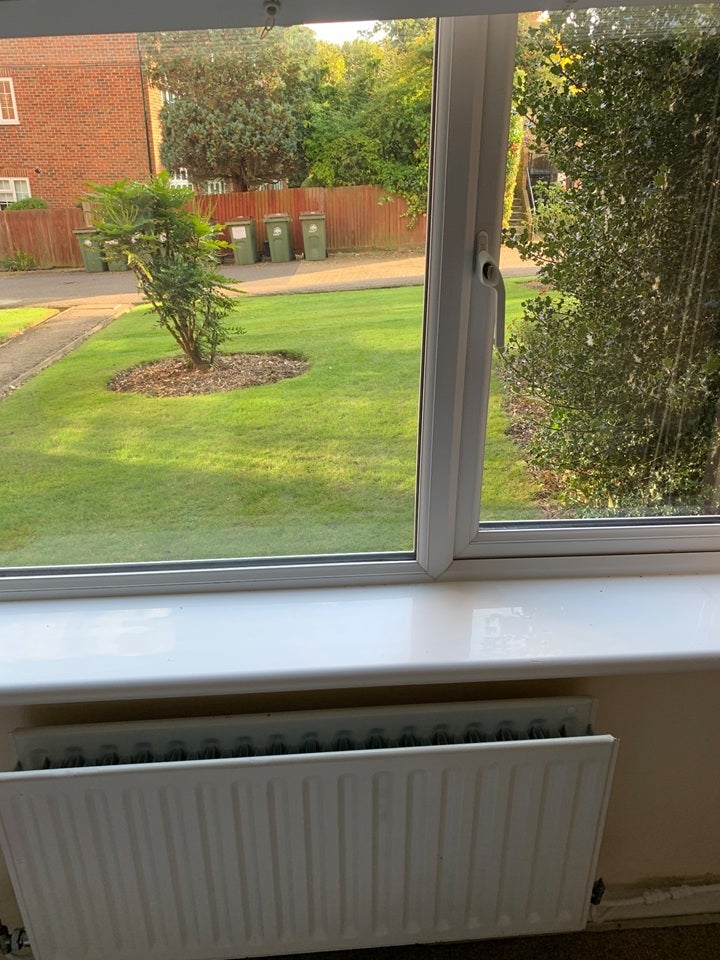 Flat Camborne Road in Greater London