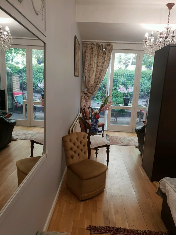 Room Porchester Mews in City of Westminster
