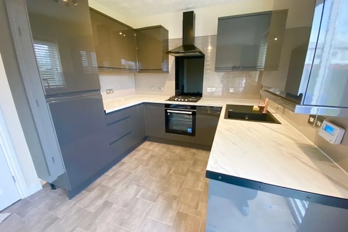 House Winwood Close in Deanshanger