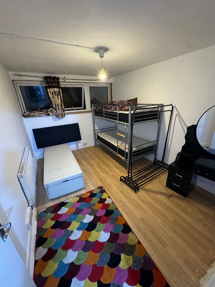 Room Firbank Road in Greater London