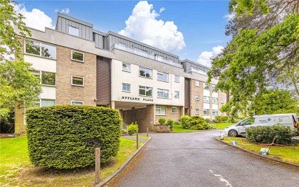 Flat Belle Vue Lane in Hertsmere