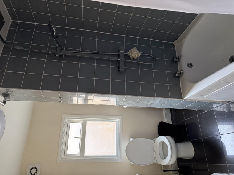 Room Heath Road in Greater London