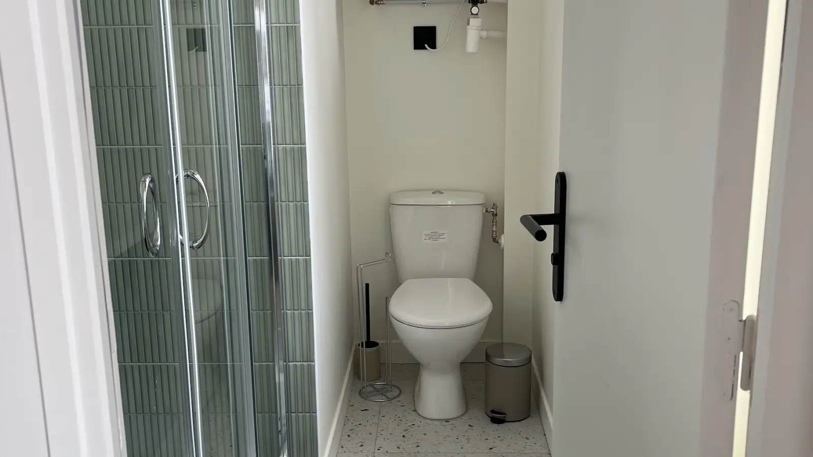 Flat Rue du Groupe Manouchian in Paris