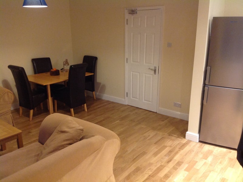 Room Dressington Avenue in Greater London