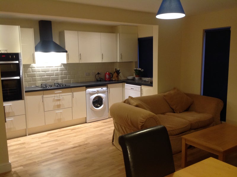 Room Dressington Avenue in Greater London