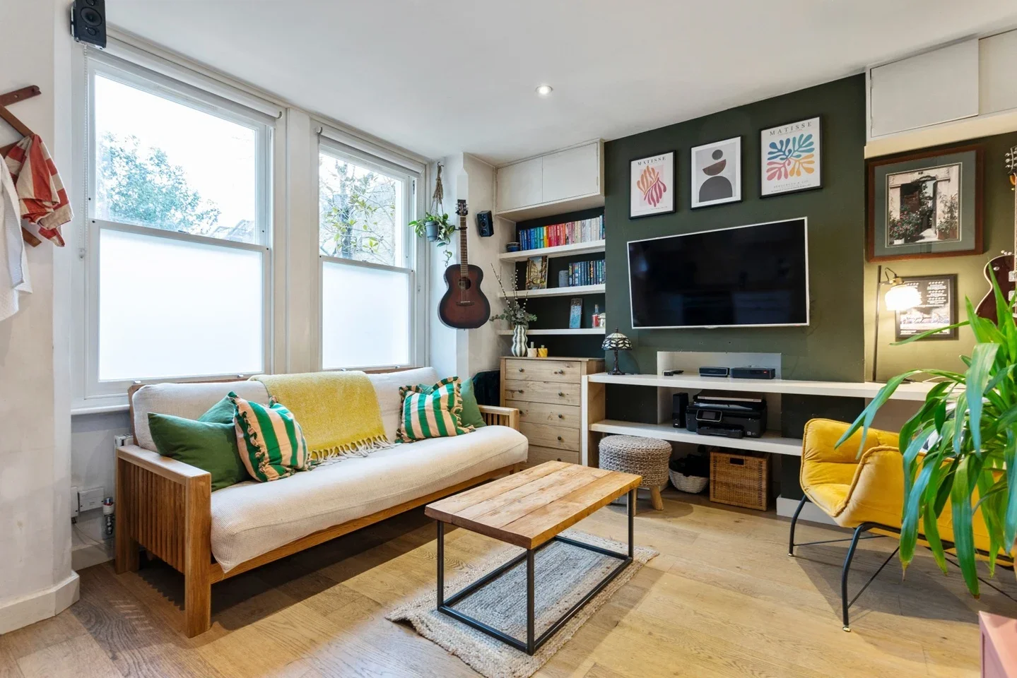 Flat Prowse Place in Greater London