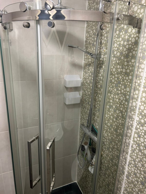 Room Pennyroyal Avenue in Greater London