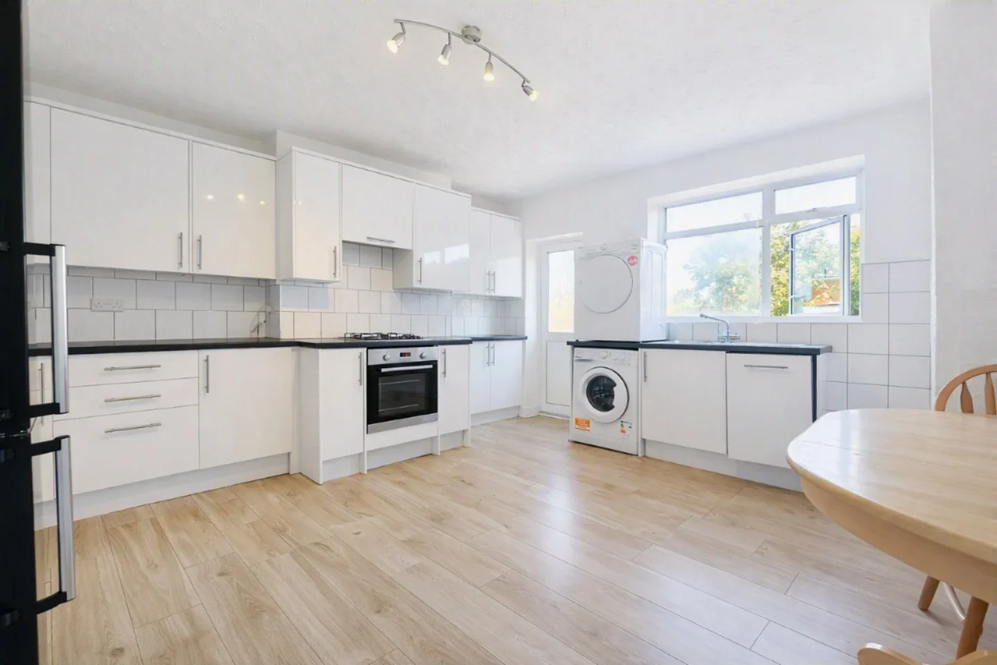 Flat Twickenham Road in Greater London
