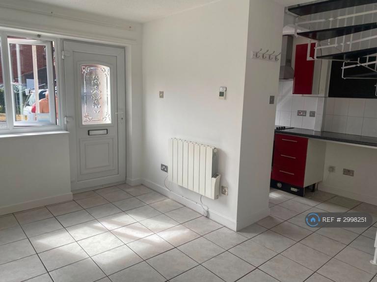 House Circuit Close in Willenhall