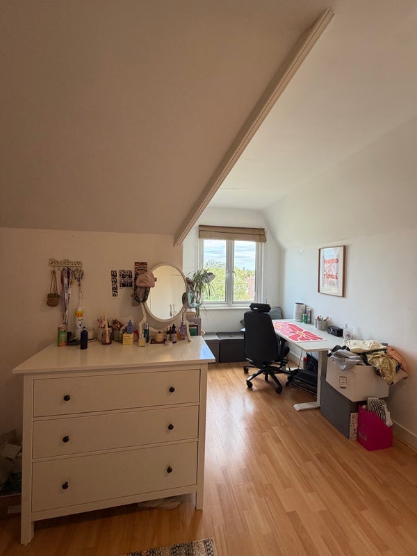 Room Coopers Lane in Greater London