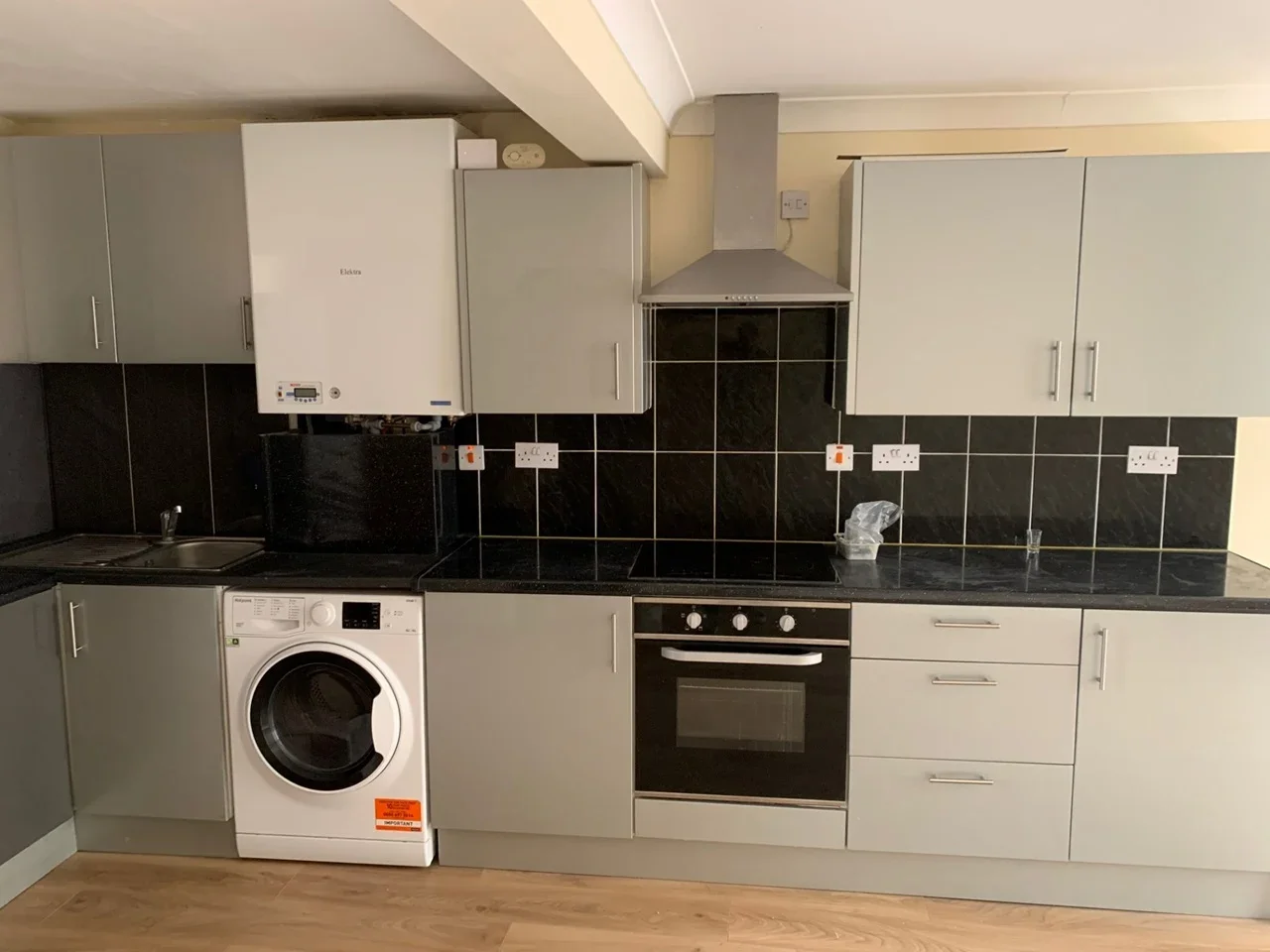 Flat Gould Terrace in Greater London
