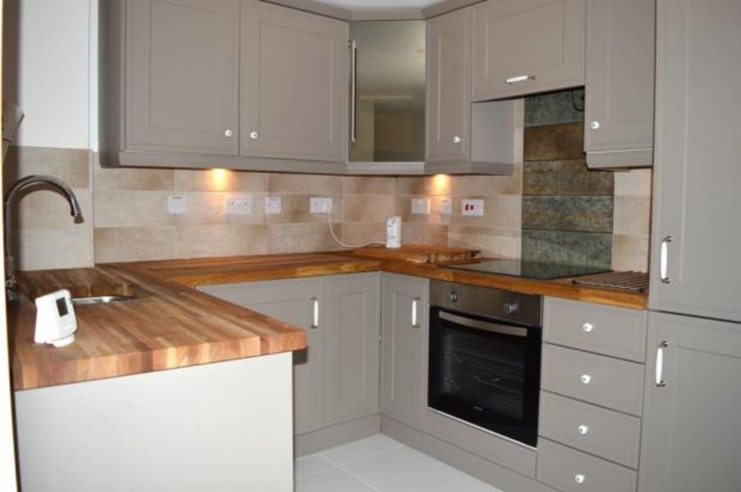 Flat Peach Street in Wokingham