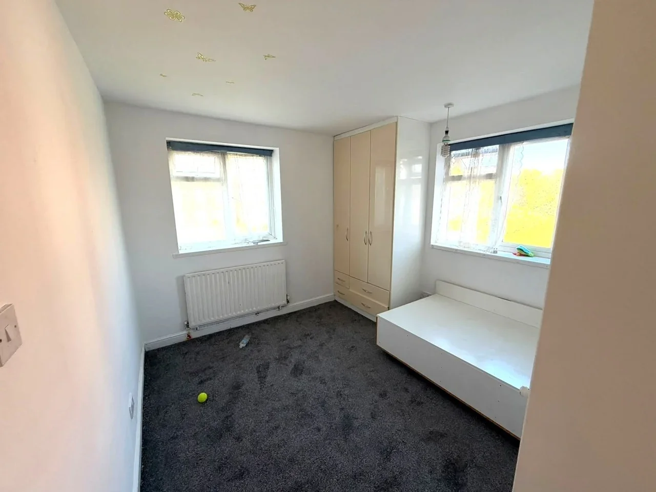 Flat Cranleigh Gardens in Greater London
