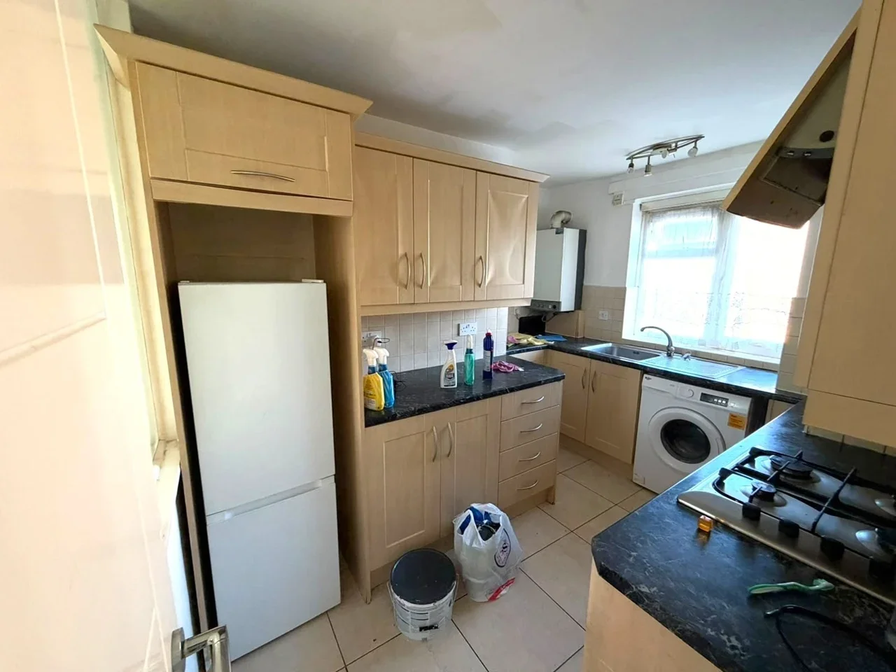 Flat Cranleigh Gardens in Greater London