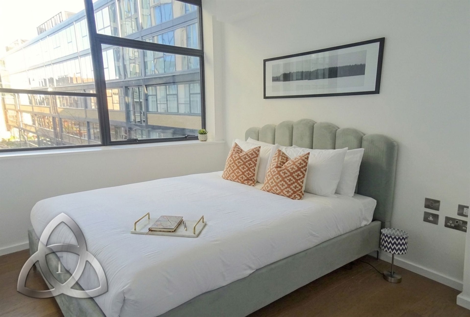Flat Long Street in Greater London