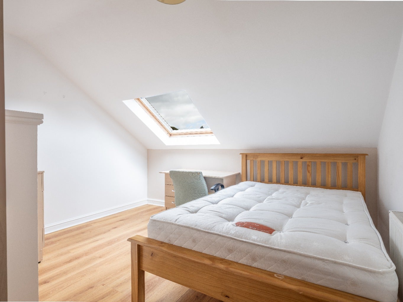 Flat Stratford Road in Newcastle upon Tyne