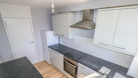 Flat Clarence Road in Grays