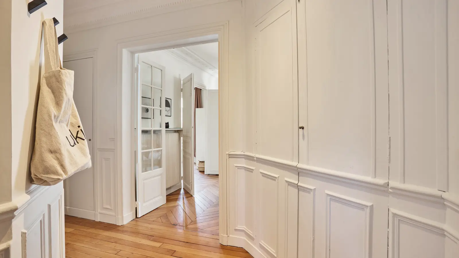 Flat Rue des Moines in Paris