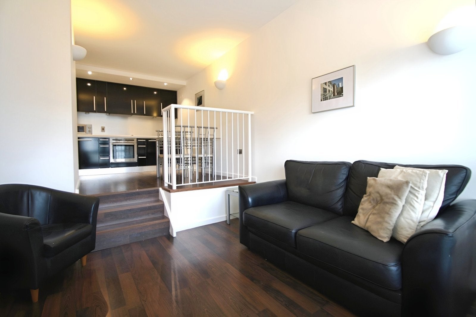 Flat Riverside Way in Leeds