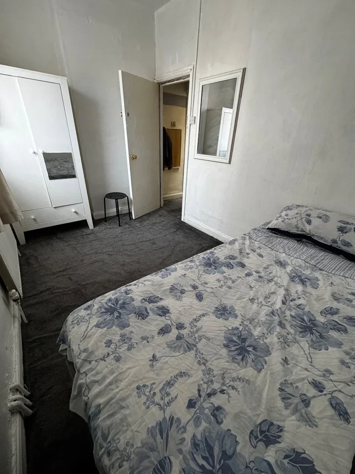 Room Heron Road in Bristol