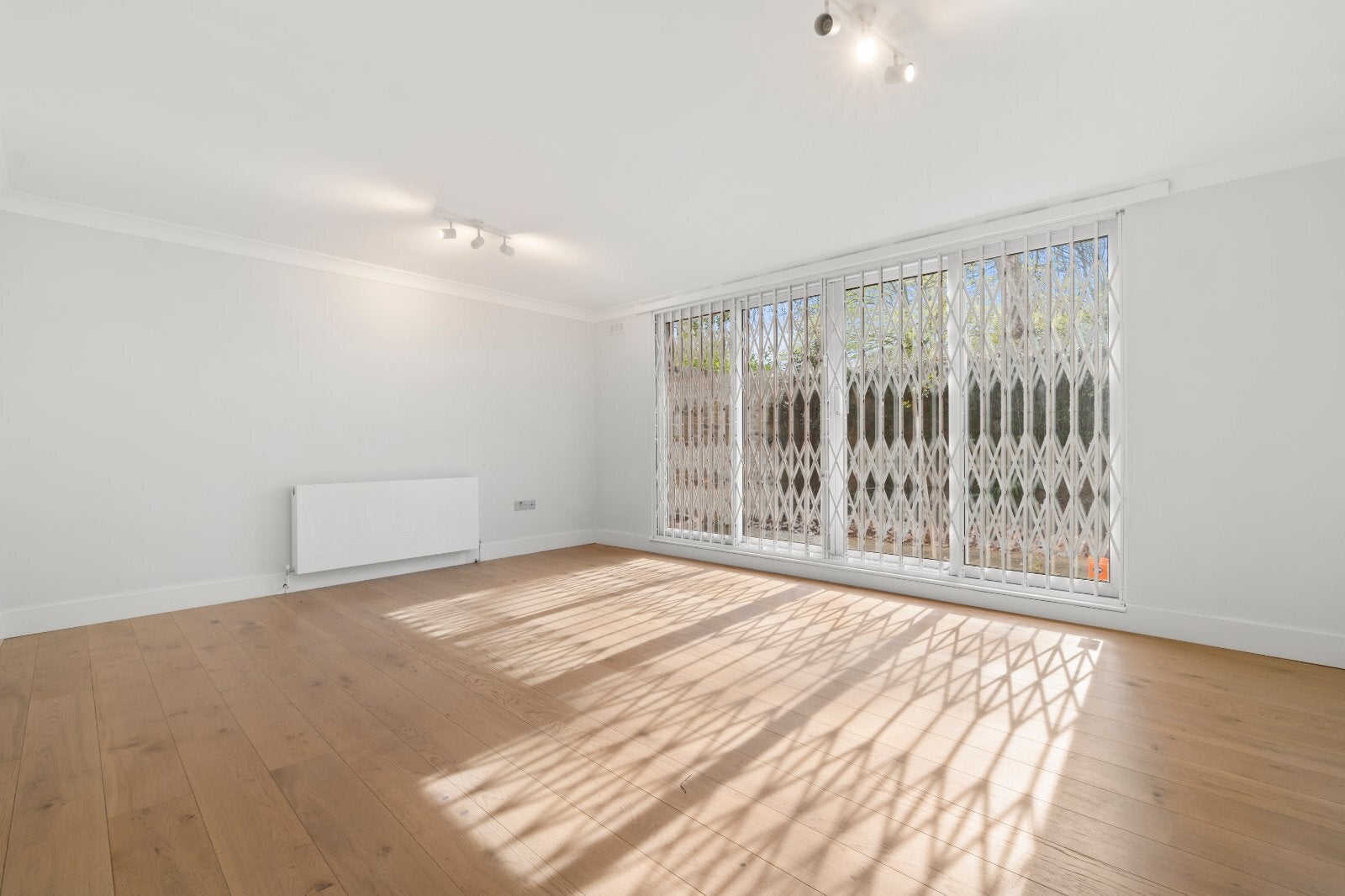 House Meadowbank in Greater London