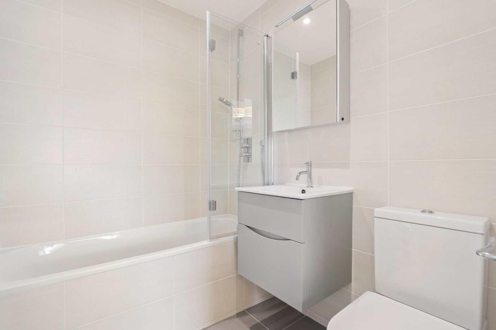House Meadowbank in Greater London